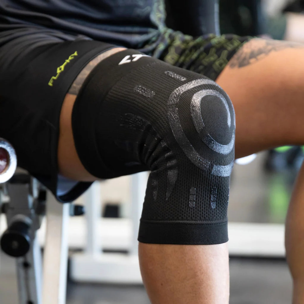 FLOKY KNEE Support negro en uso