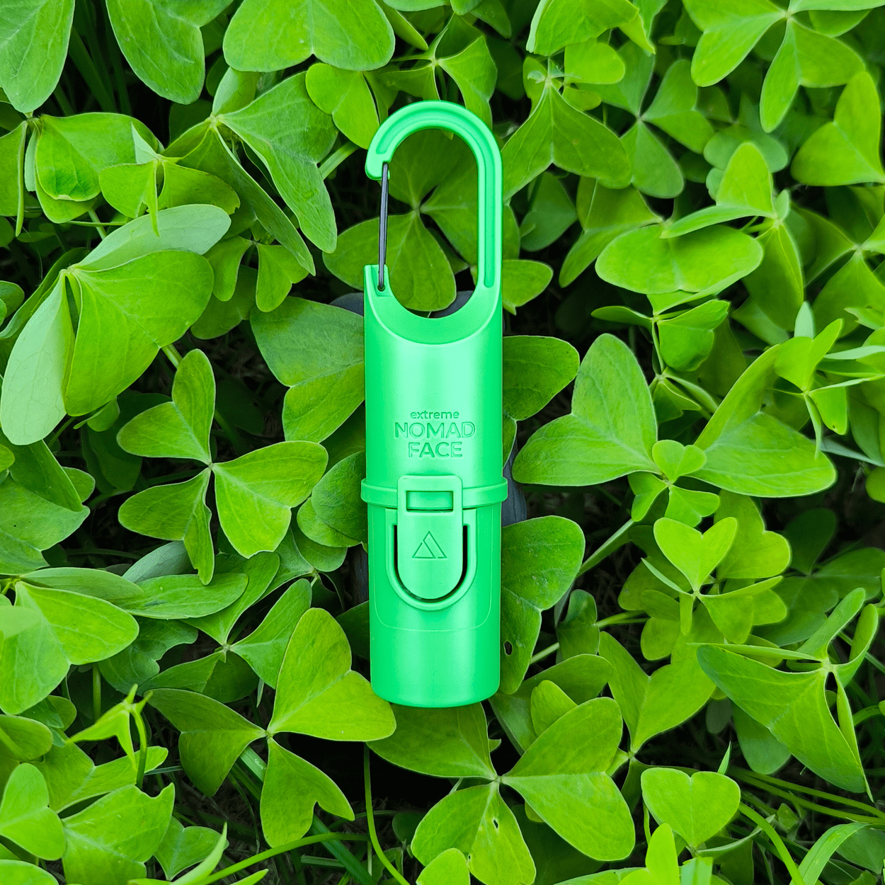 NOMAD FACE Protección Solar SPF 50+ color Green Forest