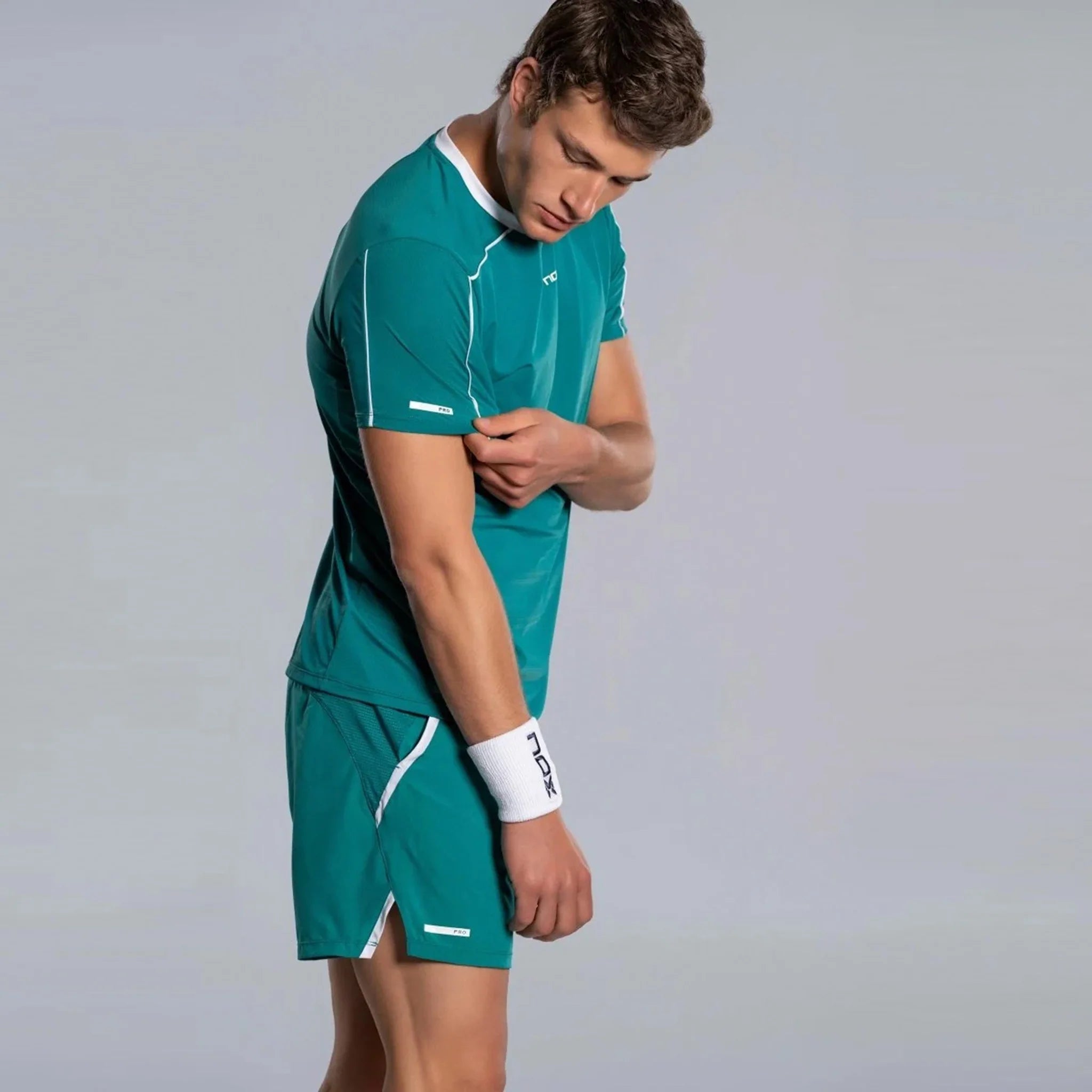 NOX Camiseta Hombre Pro IVY Green — detalle lateral