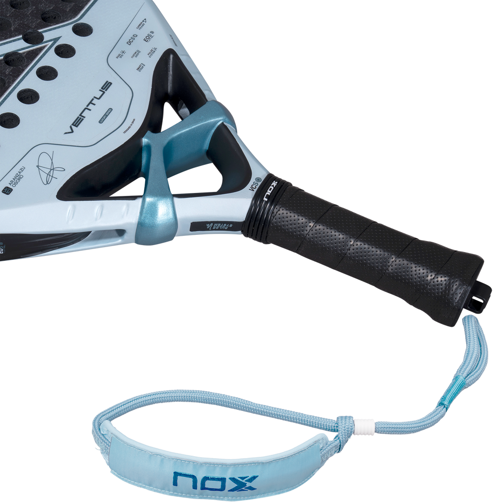 NOX Ventus Control 12K 2027 - detalle de empuñadura