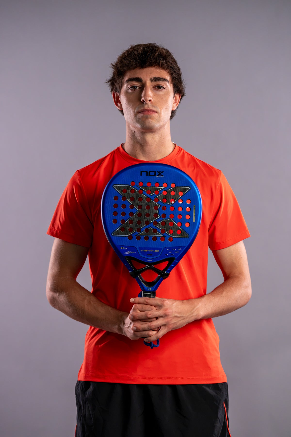 Edu Alonso con la pala NOX Ventus Hybrid 12K XTREM 2027