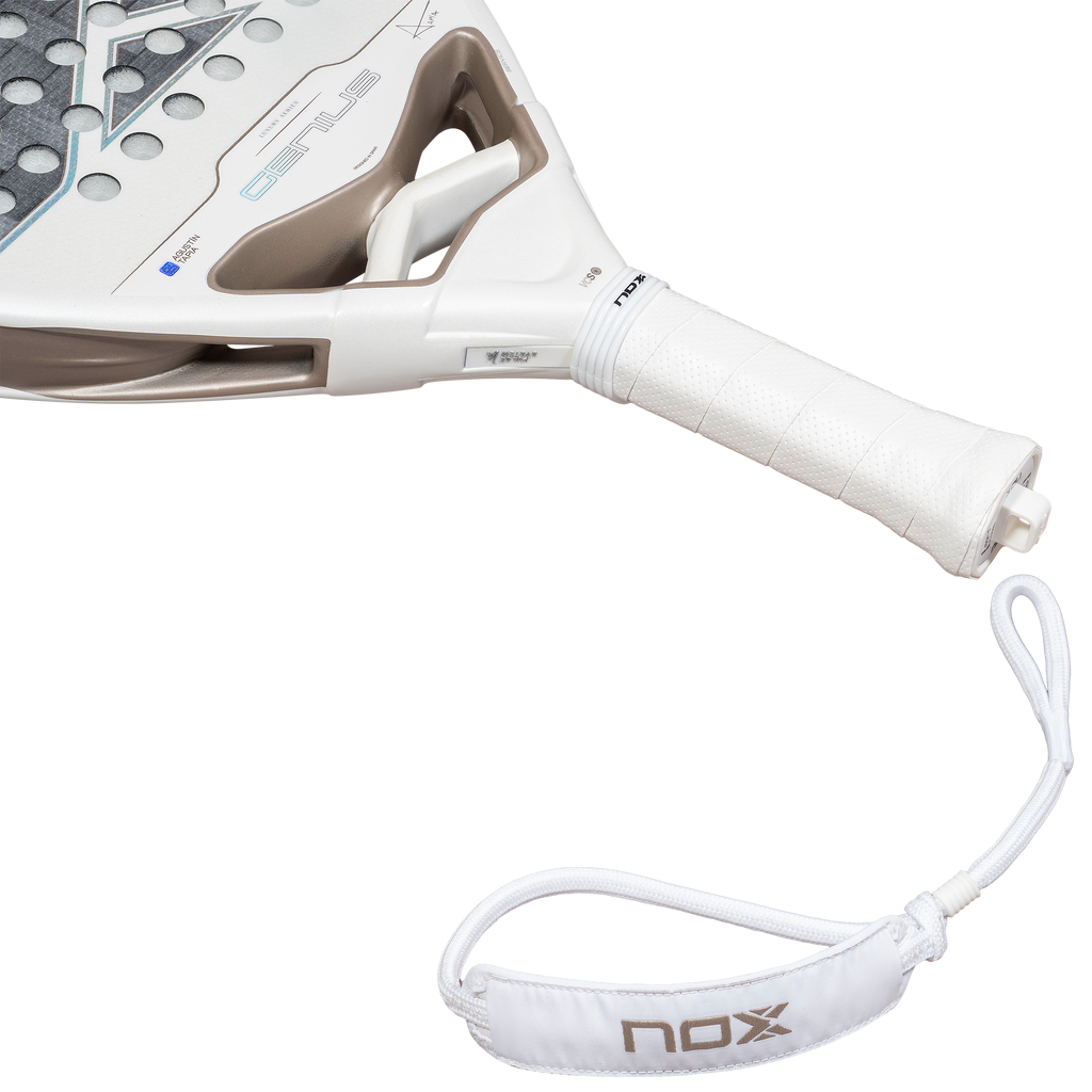 NOX Genius 12K Alum XTREM Lite — empuñadura y correa