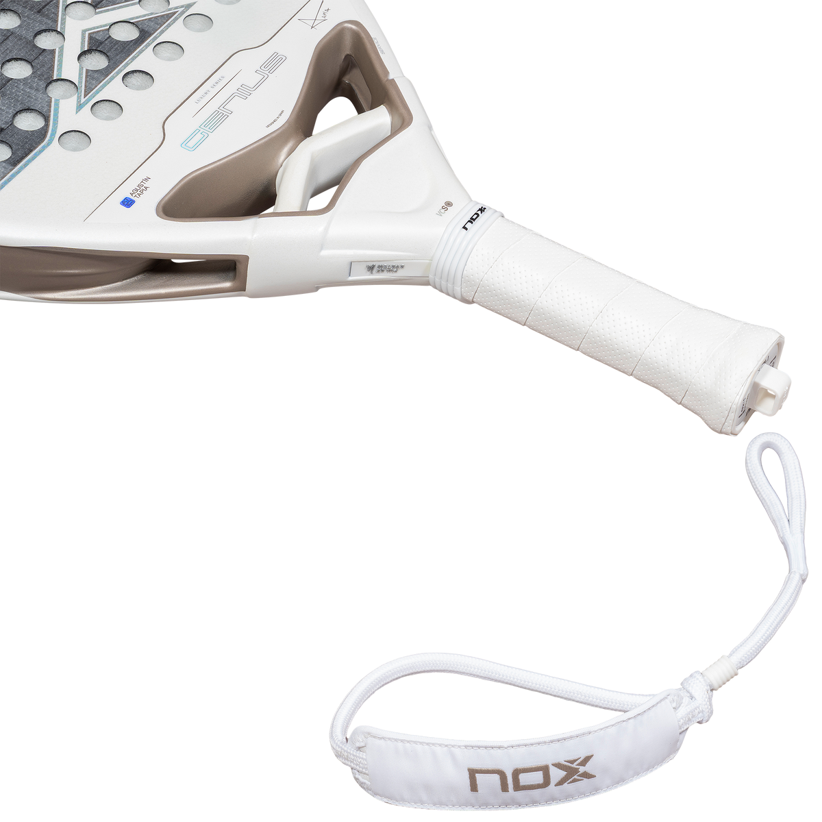 NOX Genius 12K Alum XTREM Lite — empuñadura y correa