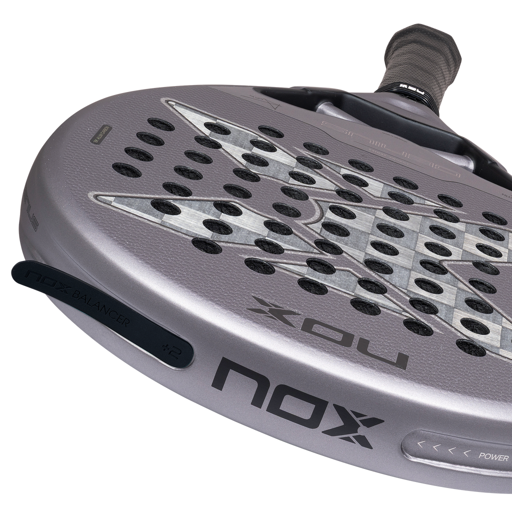 NOX Genius 18K Alum — detalle del marco