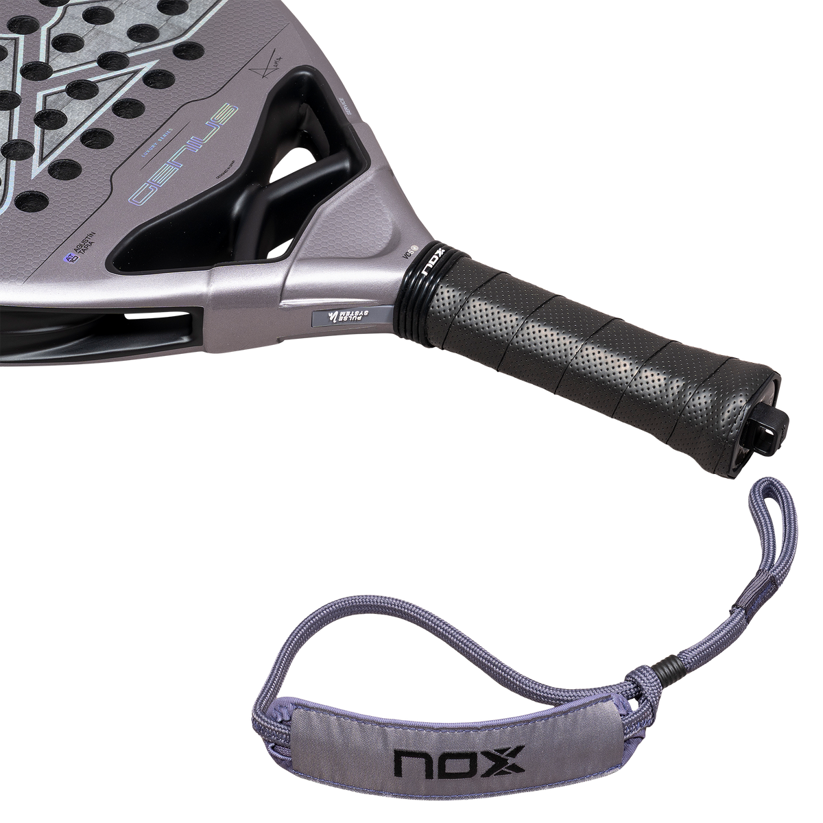 NOX Genius Attack 18K Alum — empuñadura y correa