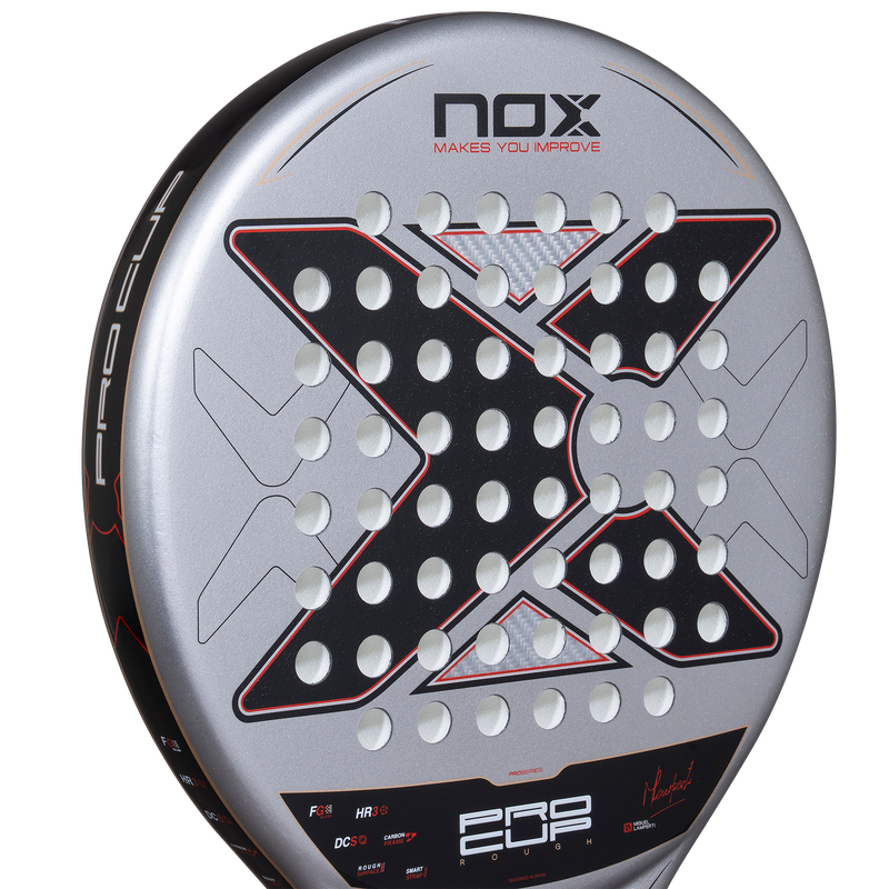 Pala NOX ML10 Pro Cup Rough 2027, detalle de la cara